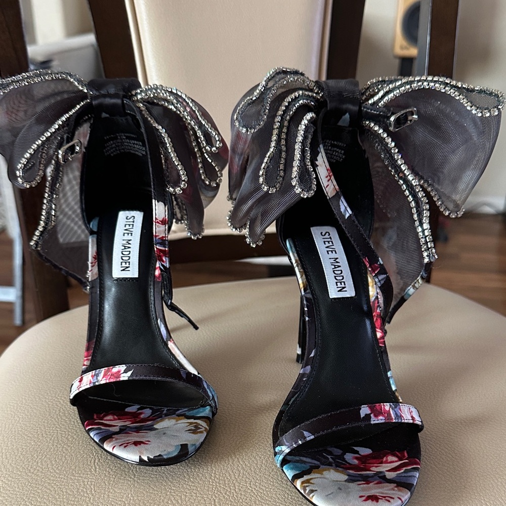 Steve Madden Black and Floral Heels with Bow Detail